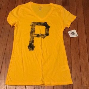 NWT Pittsburgh Pirates Top